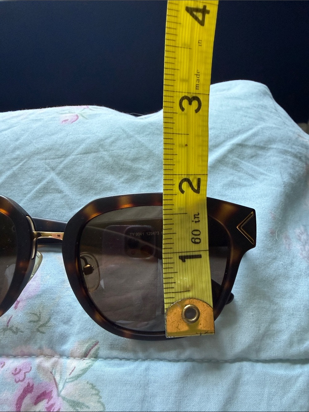 Tory Burch Tortoise Sunglasses with Bold Orange Case - Picture 13 of 14